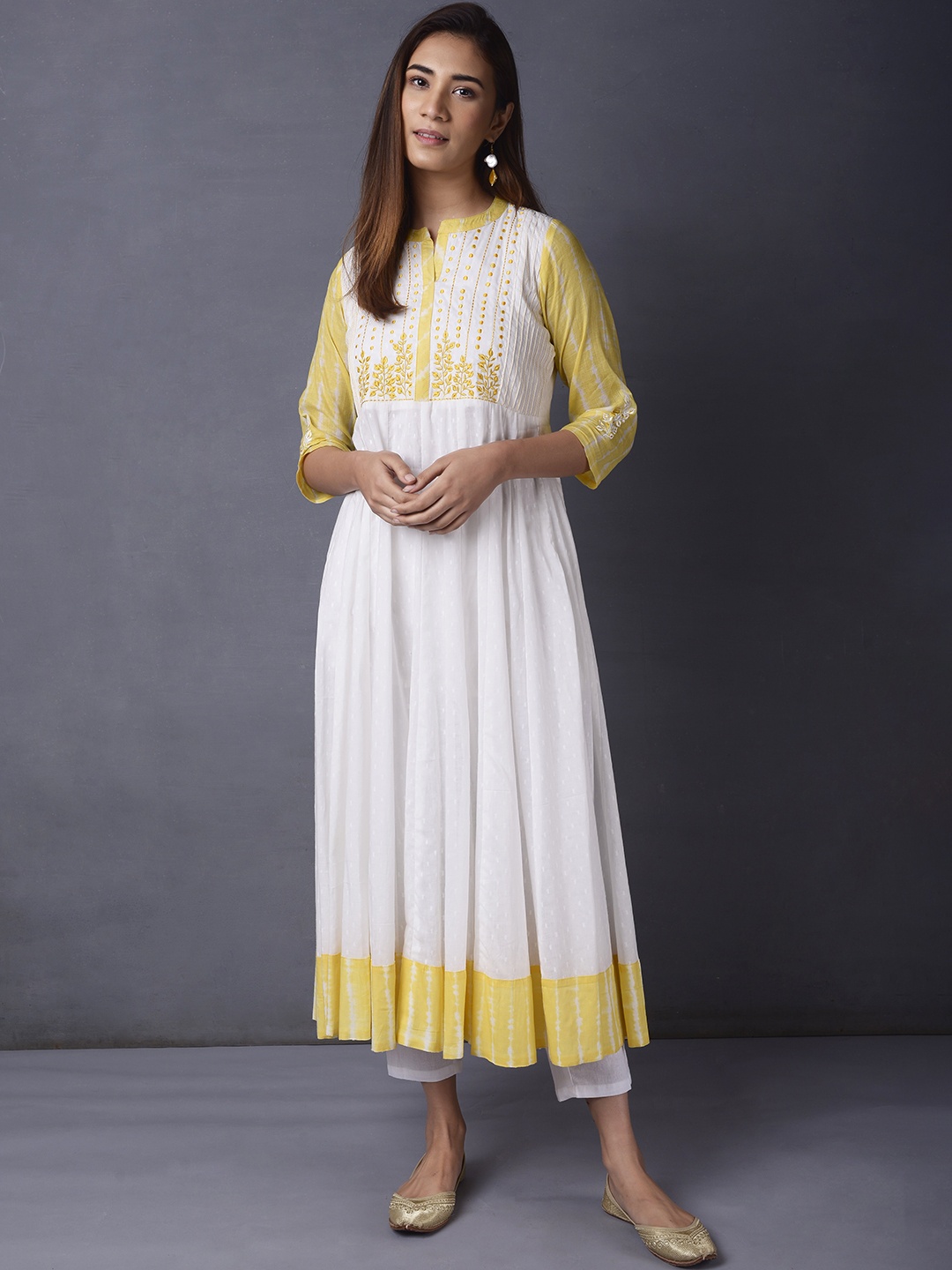 

PINKSKY Ethnic Motifs Embroidered Thread Work Pure Cotton A-Line Kurta, White