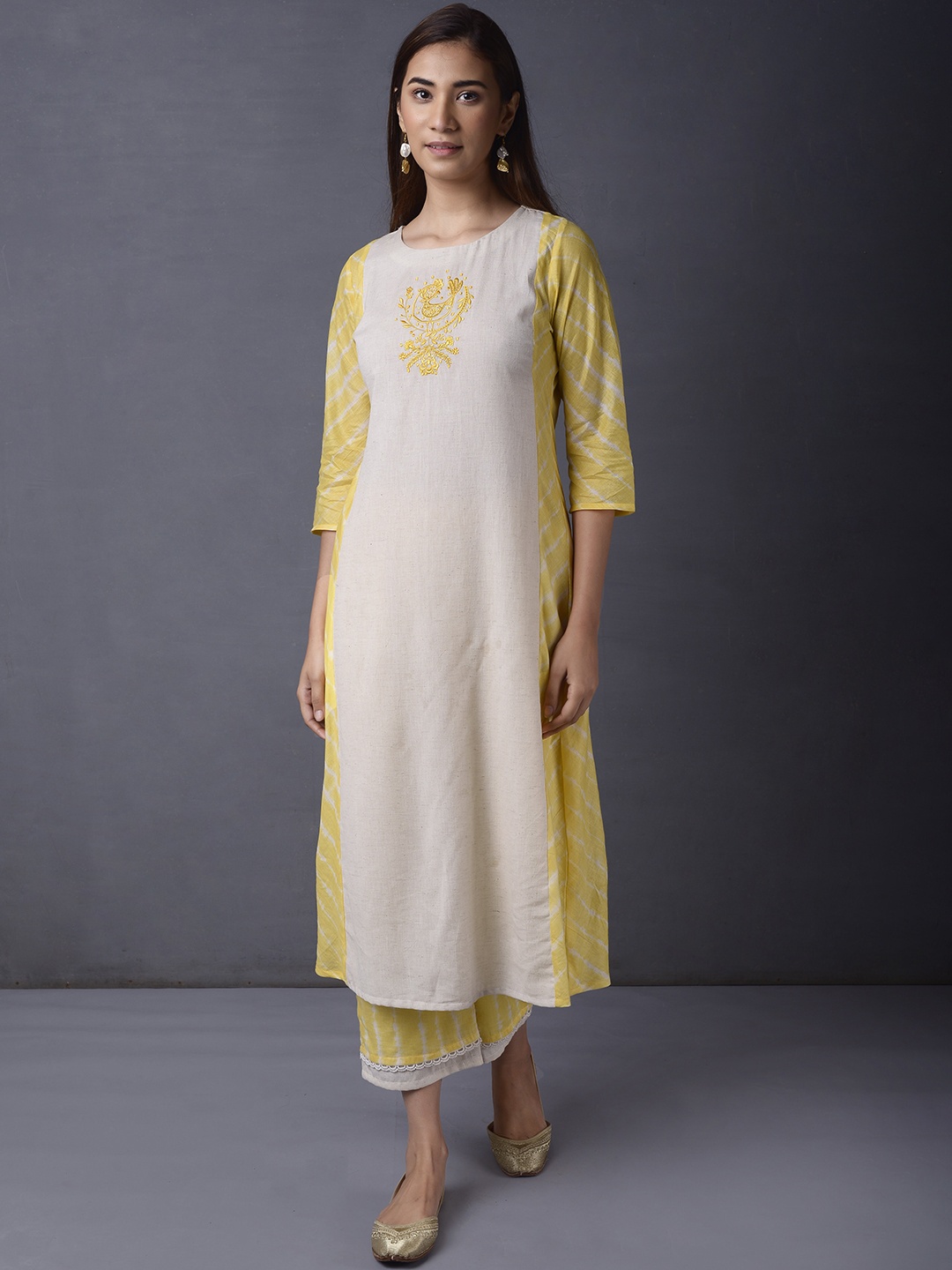 

PINKSKY Floral Embroidered Thread Work Pure Cotton A-Line Kurta, Off white