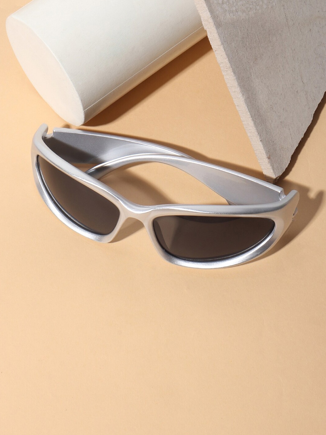 

DressBerry Women Oval Sunglasses With UV Protected Lens, Silver