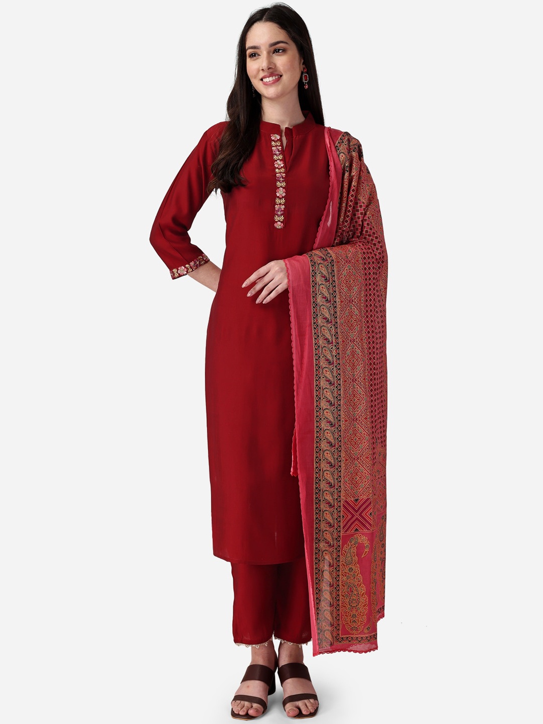 

STYLE SAMSARA Thread Work Straight Kurta & Trousers With Dupatta, Maroon