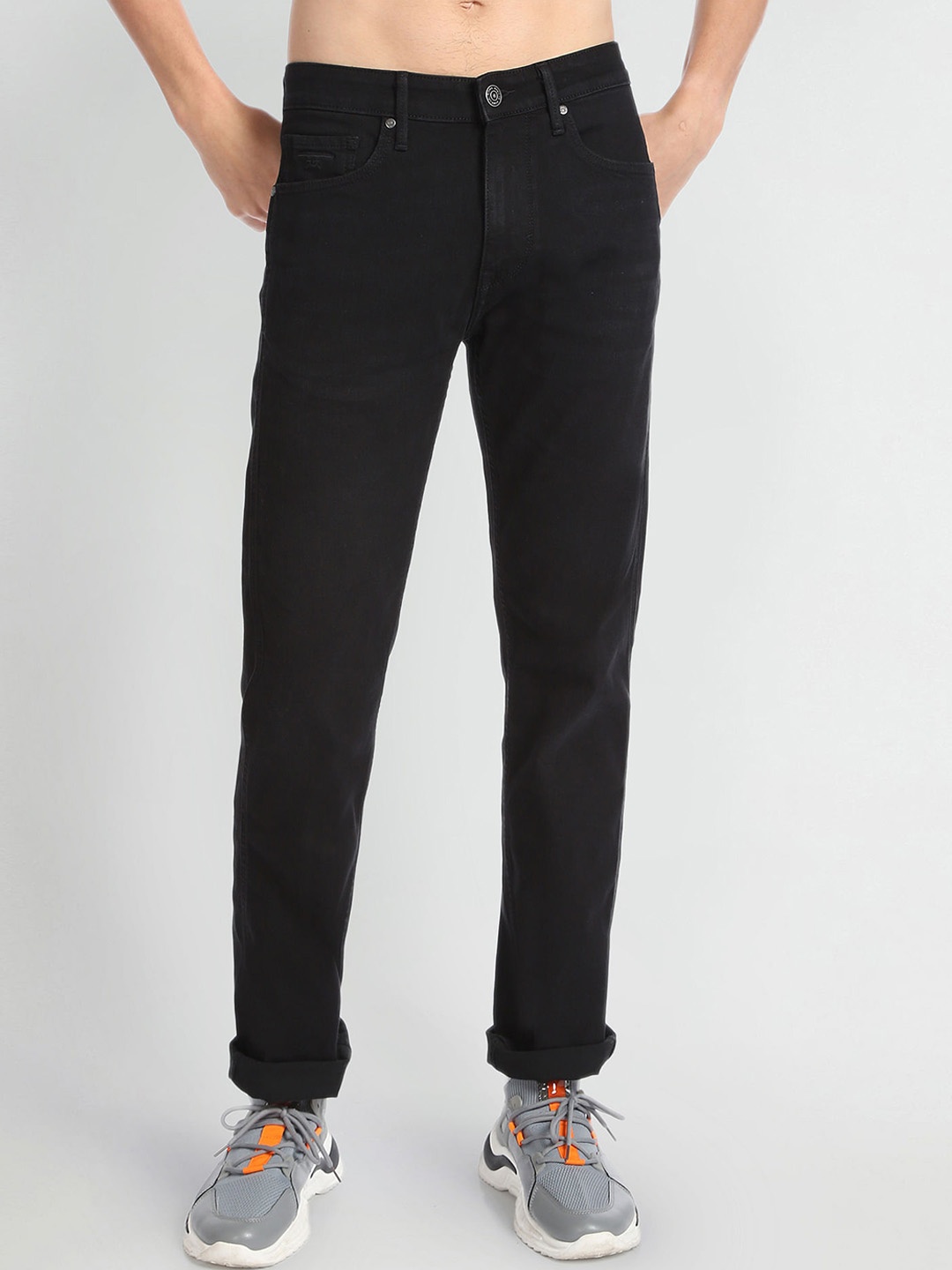 

Flying Machine Men Straight Fit Clean Look Mid-Rise Cotton Stretchable Jeans, Black