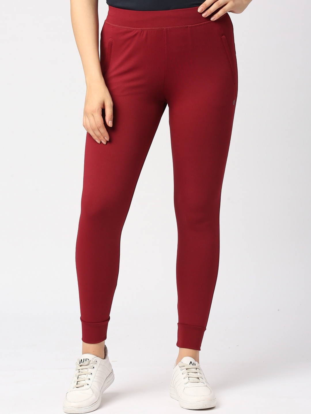 

Lovable Sport Women Mid-Rise Stretchable Joggers, Maroon