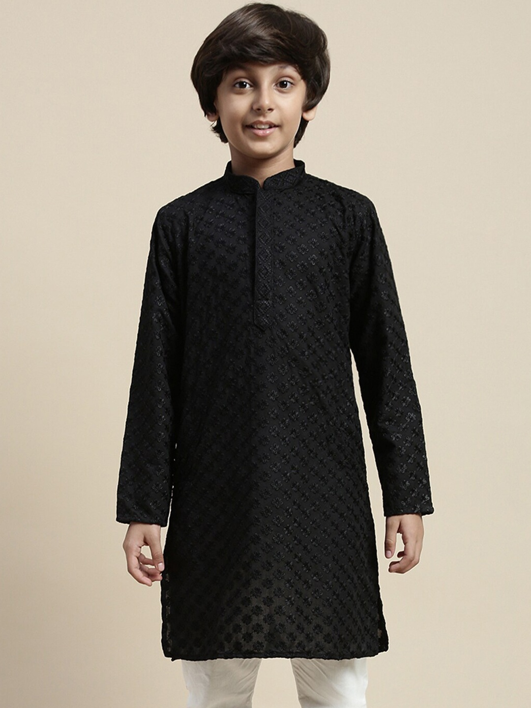 

Sanwara Boys Floral Embroidered Mandarin Collar Thread Work Cotton Kurta, Black