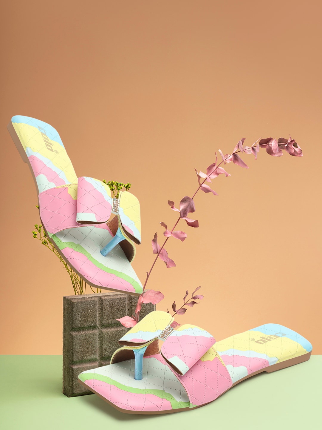

Colo Printed Open Toe Flats With Bows, Pink