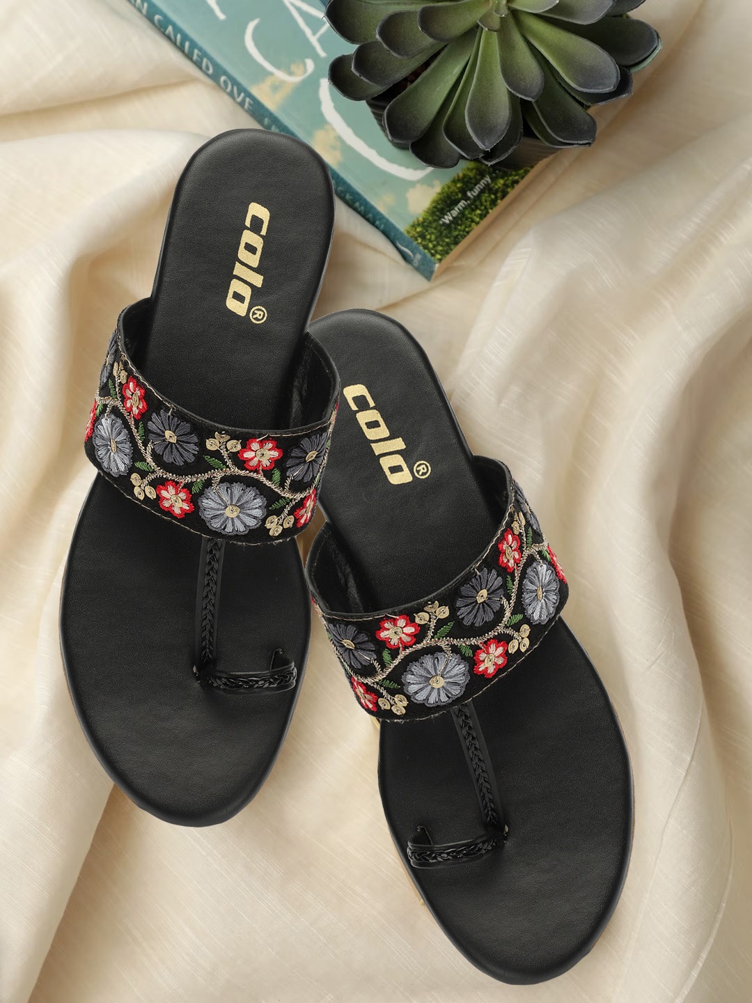 

Colo Ethnic Embroidered One Toe Flats, Black