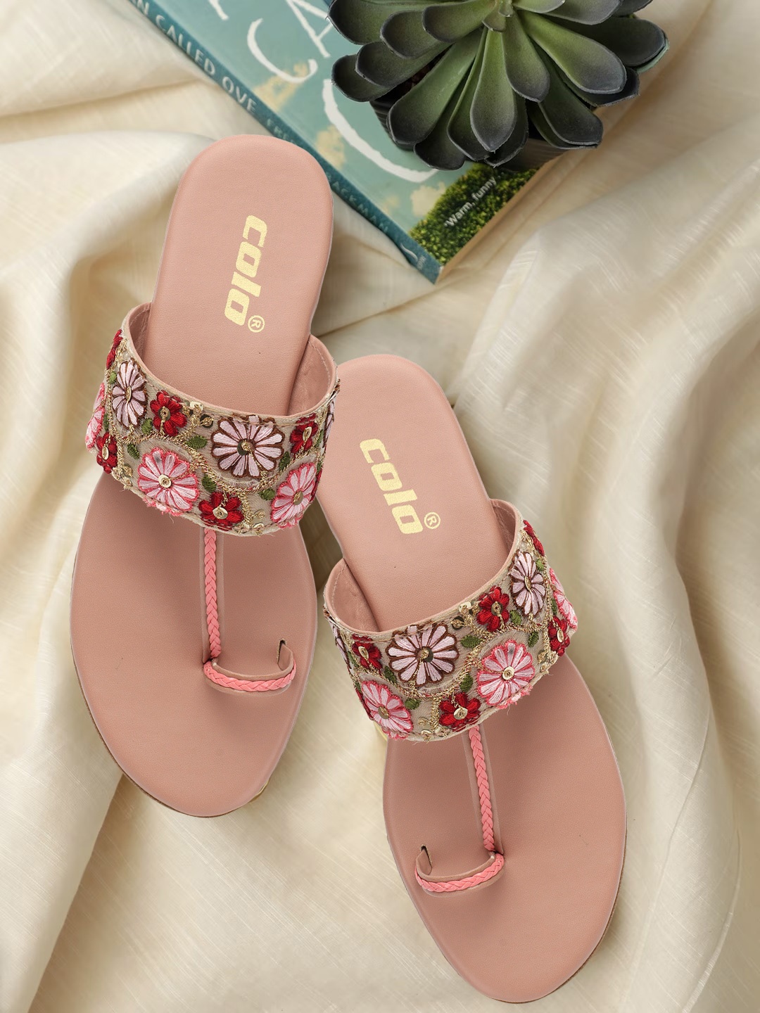 

Colo Ethnic Embroidered One Toe Flats, Peach