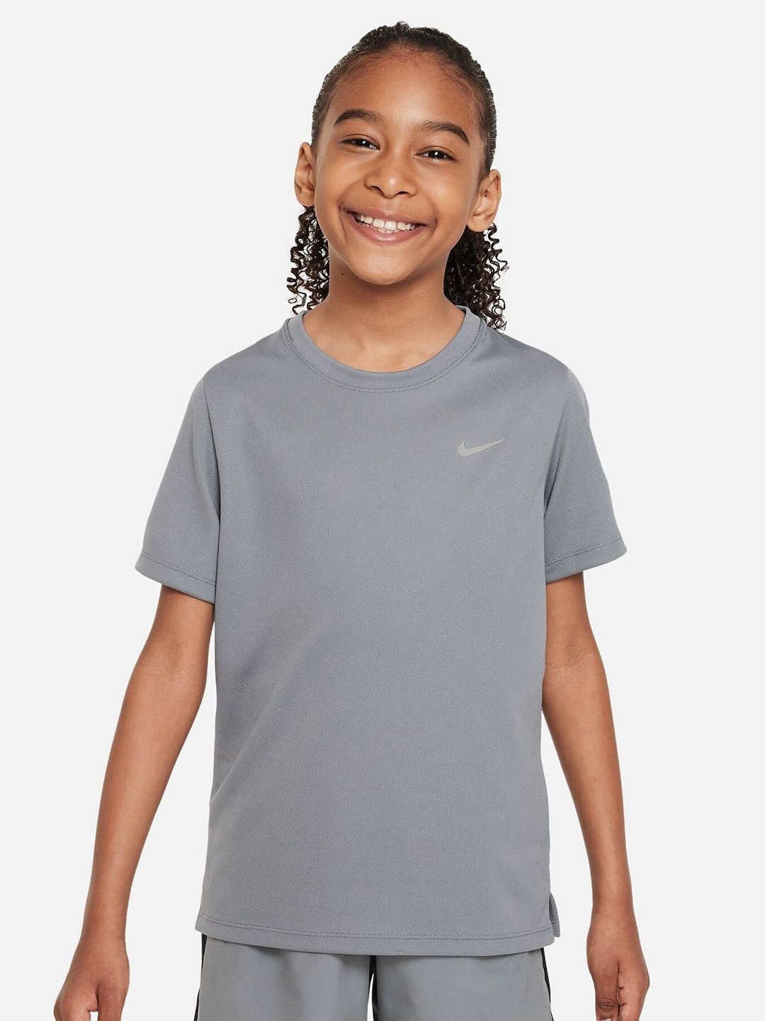 

Nike Boys Older Dri-FIT Miler Short-Sleeve Training T-Shirt, Grey