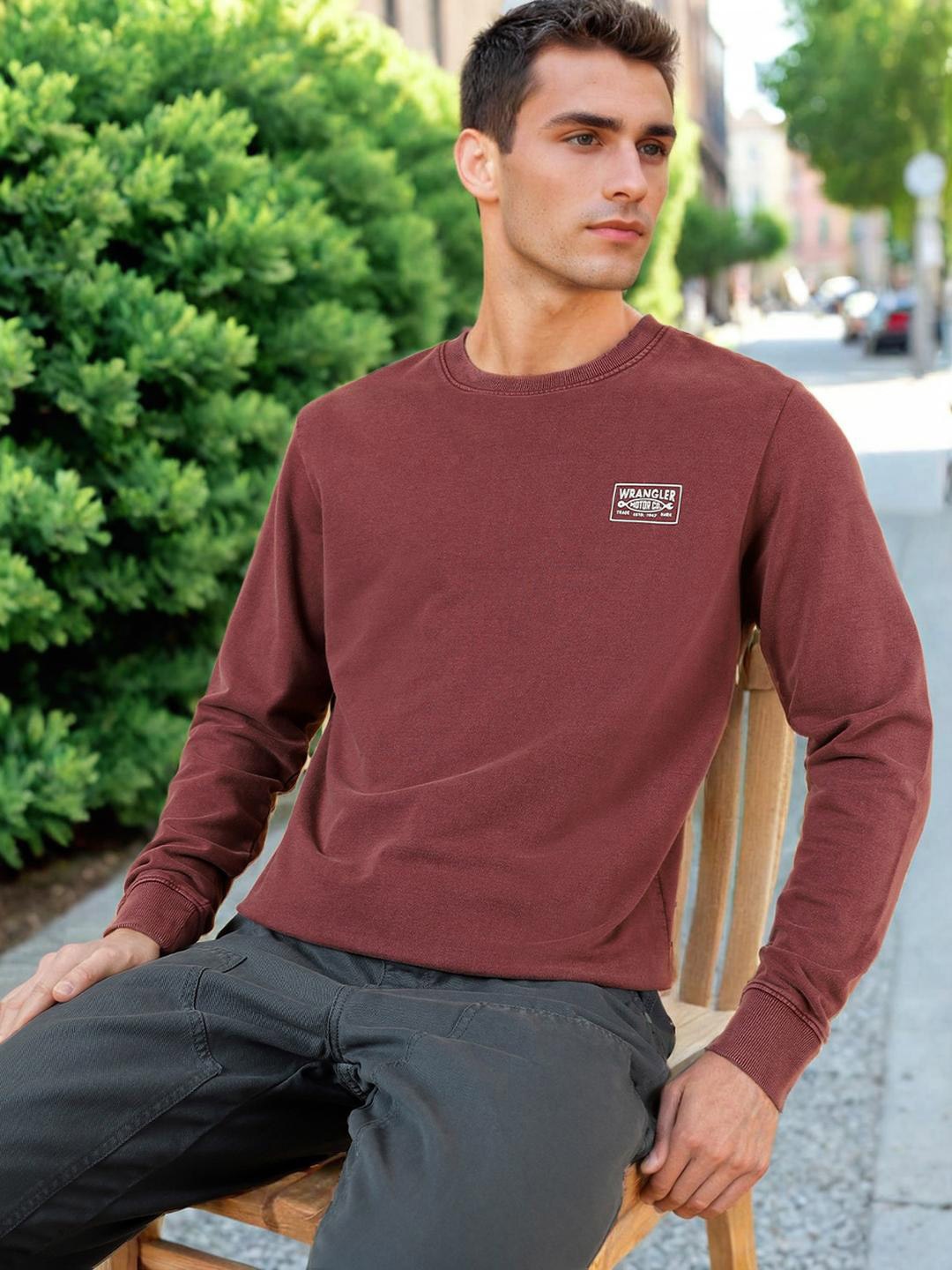 

Wrangler Graphic Printed Sweatshirt, Maroon