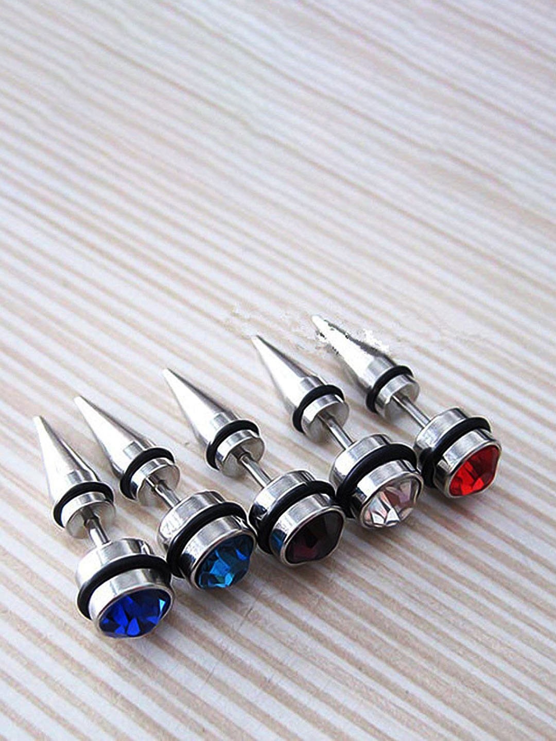 

MEENAZ Men Silver-Plated Stone-Studded Contemporary Studs Earrings