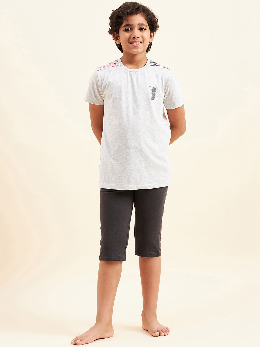 

Sweet Dreams Boys Printed T-shirt & Capri Set, Grey
