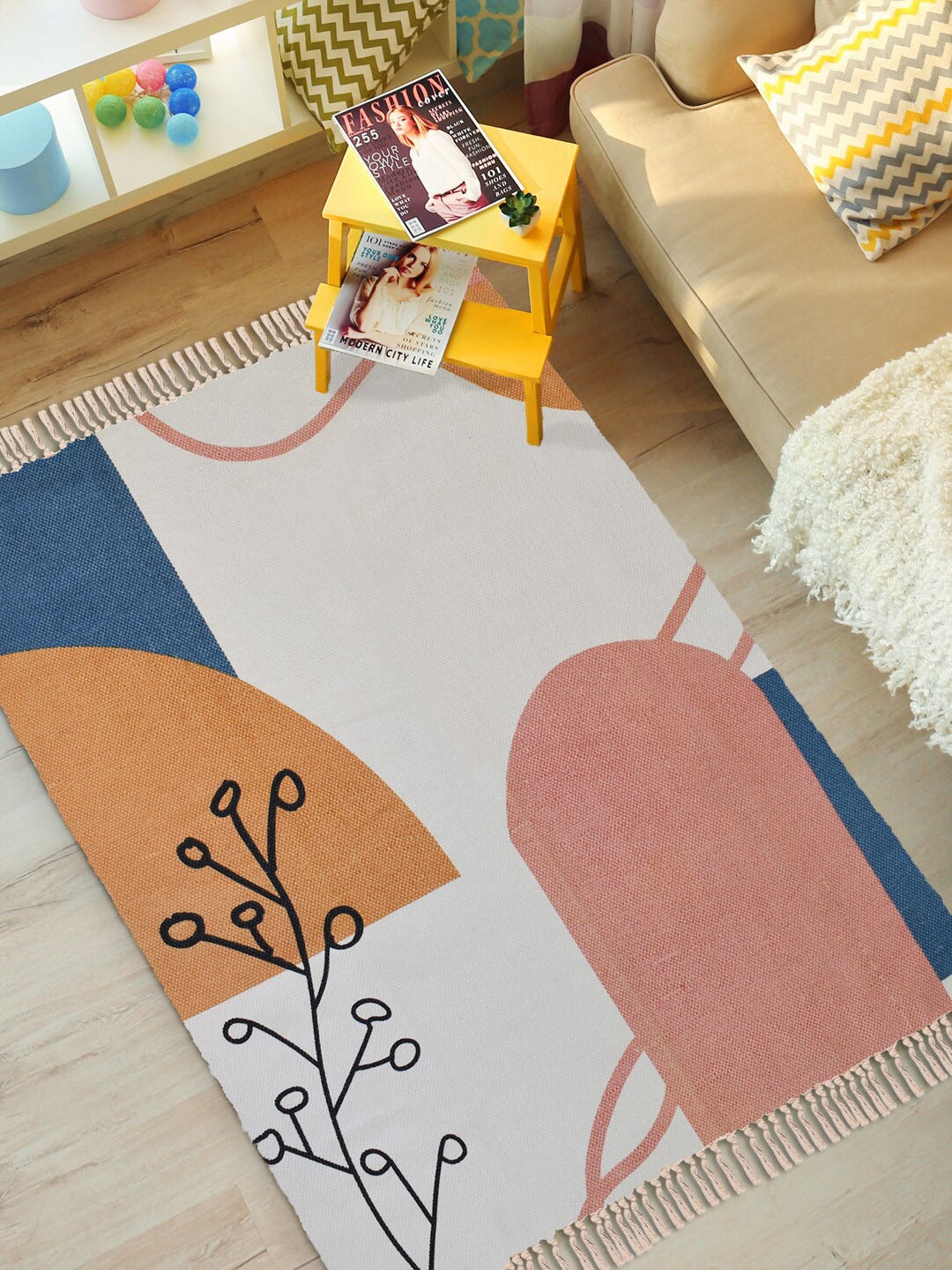 

URBAN SPACE Cream-Colored & Pink Printed Cotton Carpet