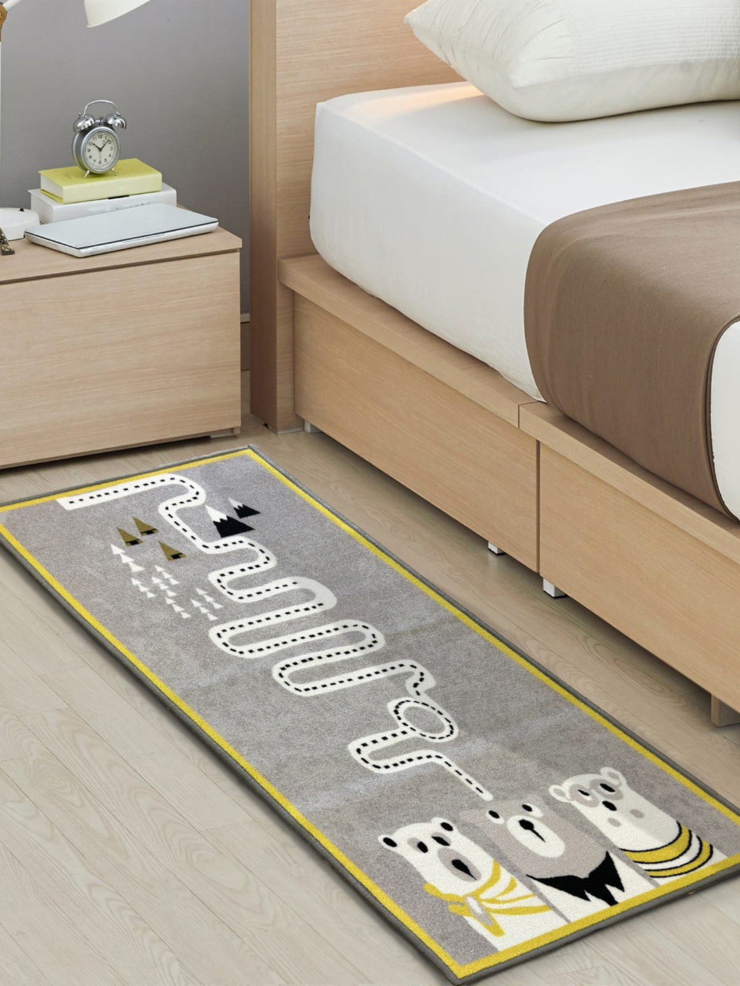 

URBAN SPACE Grey & White Printed Anti-Skid Carpet