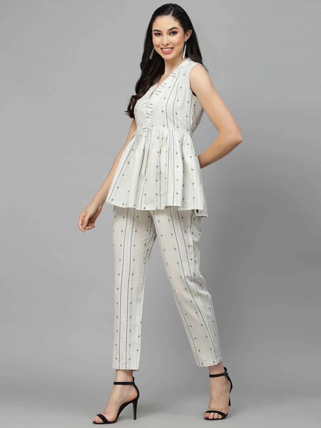 

Stylum Off White Self Designed V-Neck Top & Trousers Co-Ord Set