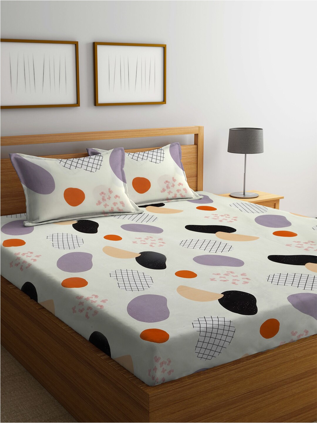 

Arrabi Cream-Coloured & Purple Geometric 300 TC King Bedsheet with 2 Pillow Covers