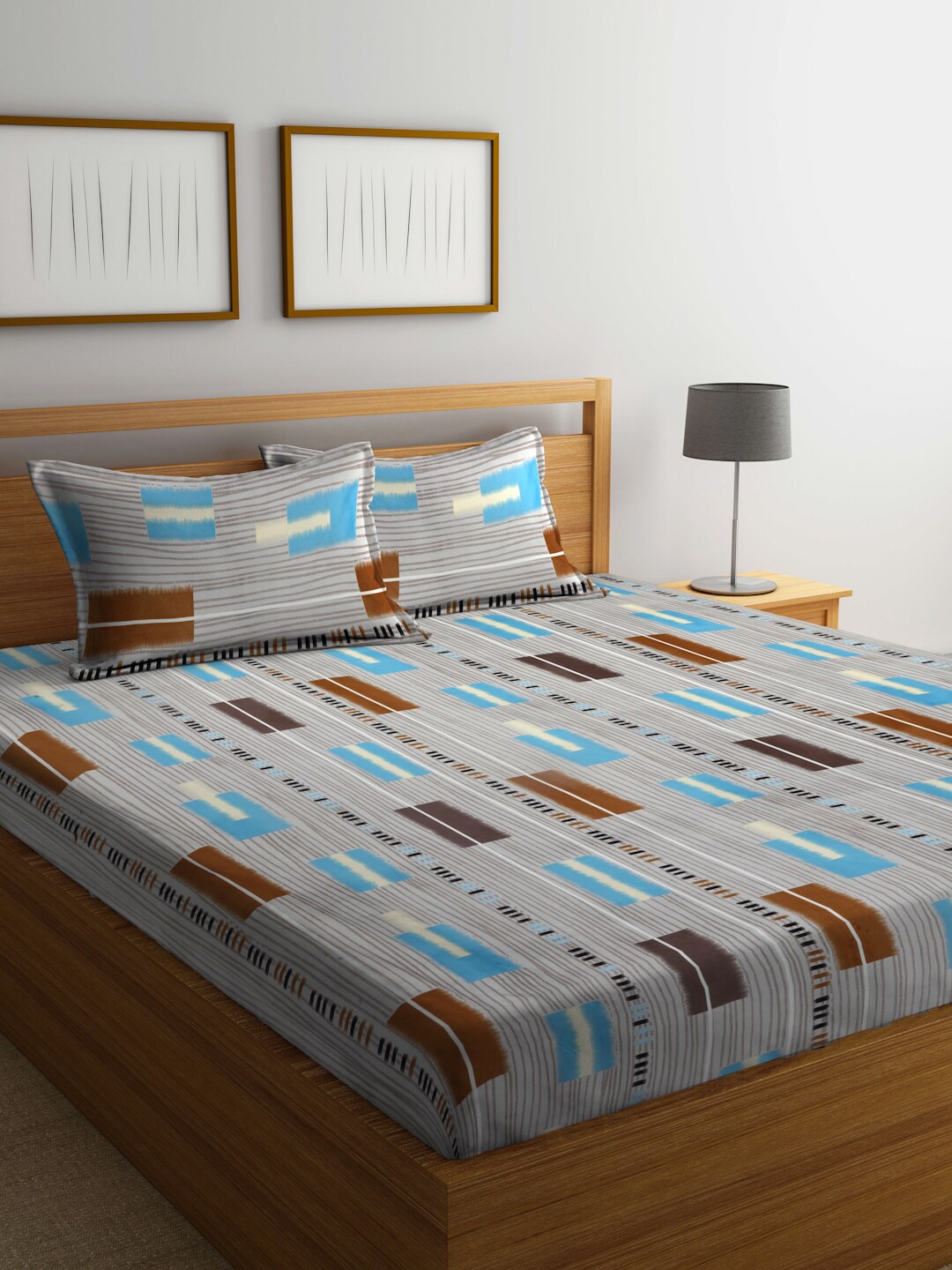 

Arrabi Grey & Blue Geometric 300 TC King Bedsheet with 2 Pillow Covers