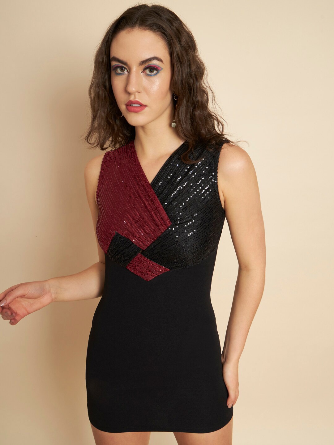

MAZIE Embellished V-Neck Sequined Detailed Bodycon Dress, Maroon