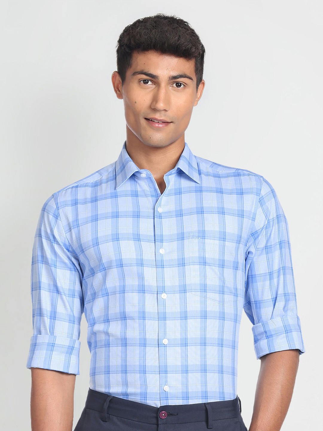 

Arrow Spread Collar Checked Pure Cotton Regular Fit Casual Shirt, Blue
