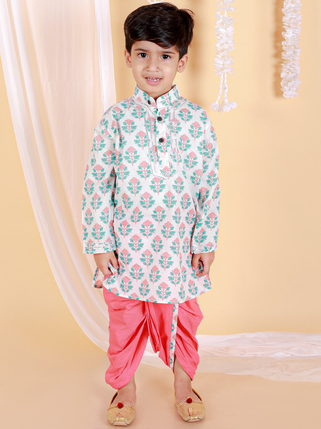 

The Mom Store Infants Floral Printed Mandarin Collar Pure Cotton Kurta With Dhoti Pants, Peach