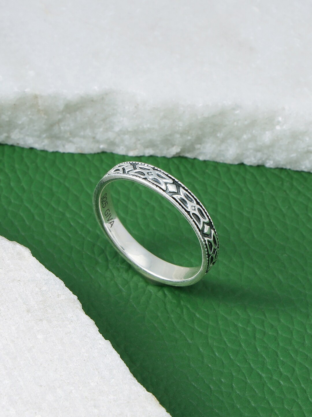 

GIVA Men 925 Sterling Silver Silver-Plated Finger Ring
