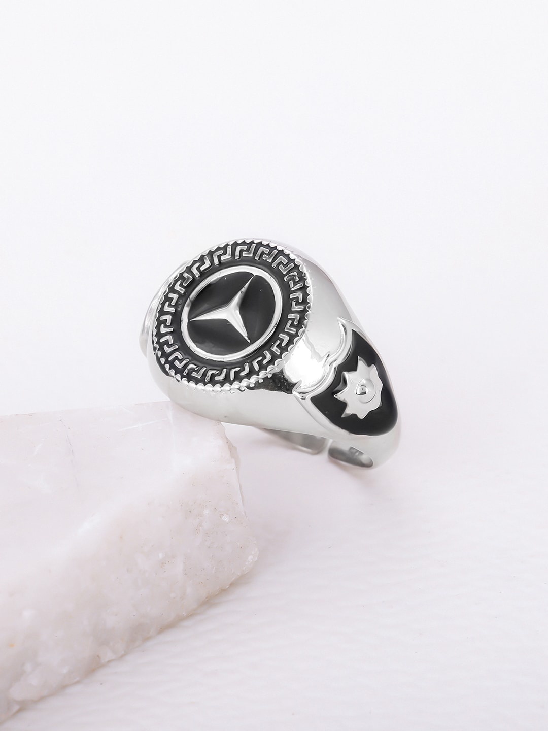 

GIVA Men 925 Sterling Silver Oxidised Textured Finger Ring