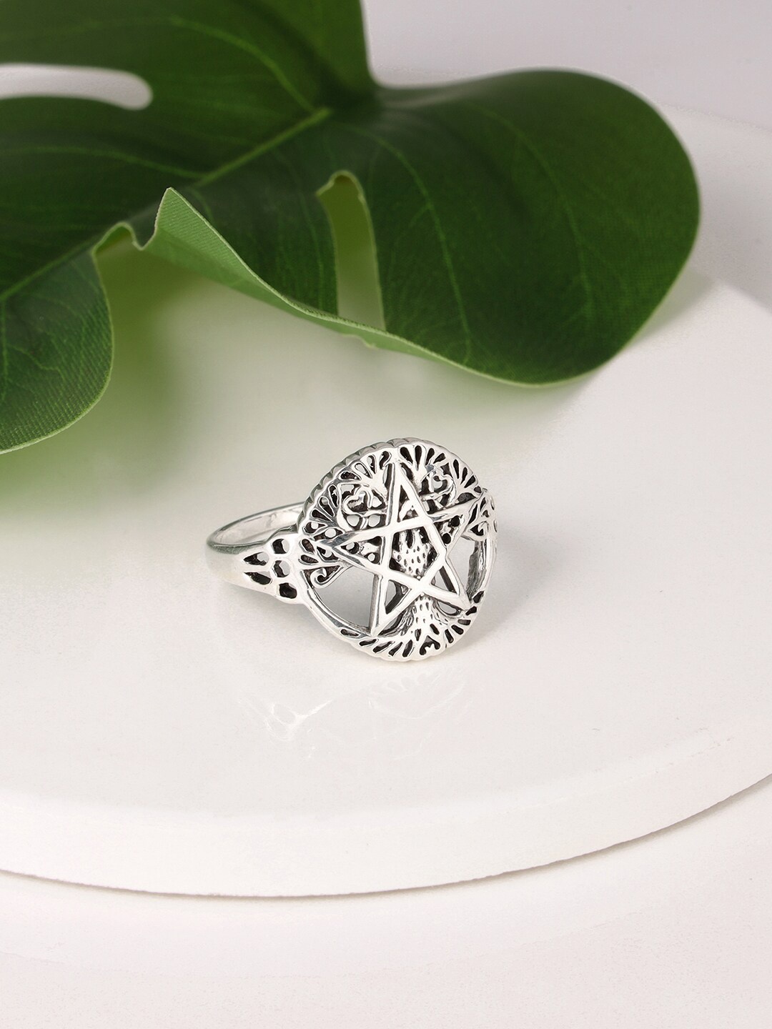 

GIVA Men 925 Sterling Silver Silver-Plated Finger Ring
