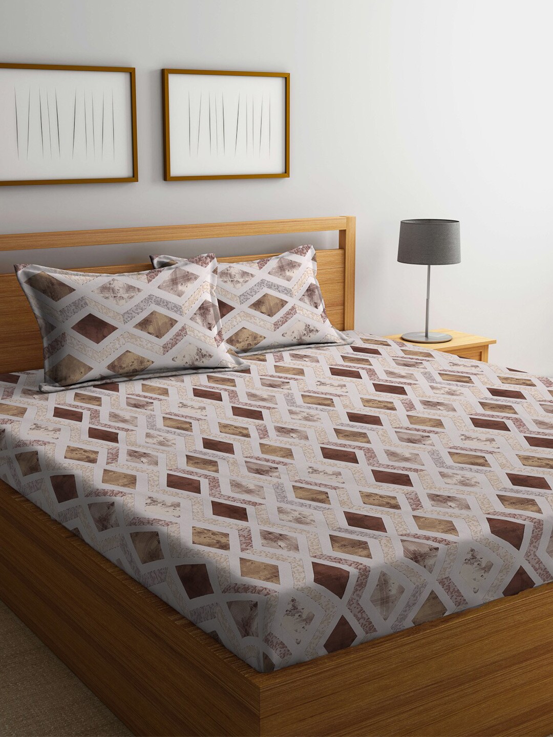 

KLOTTHE White & Brown Printed Pure Cotton 400 TC King Bedsheet With 2 Pillow Covers
