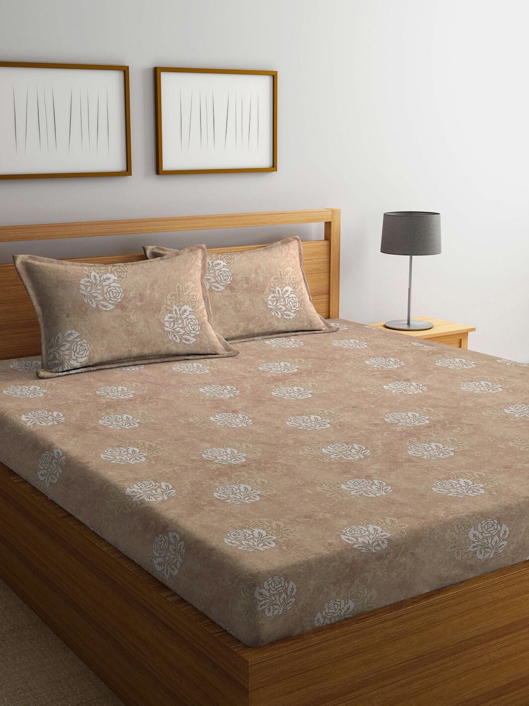 

KLOTTHE Beige & White Floral Printed Pure Cotton 400 TC King Bedsheet With 2 Pillow Covers
