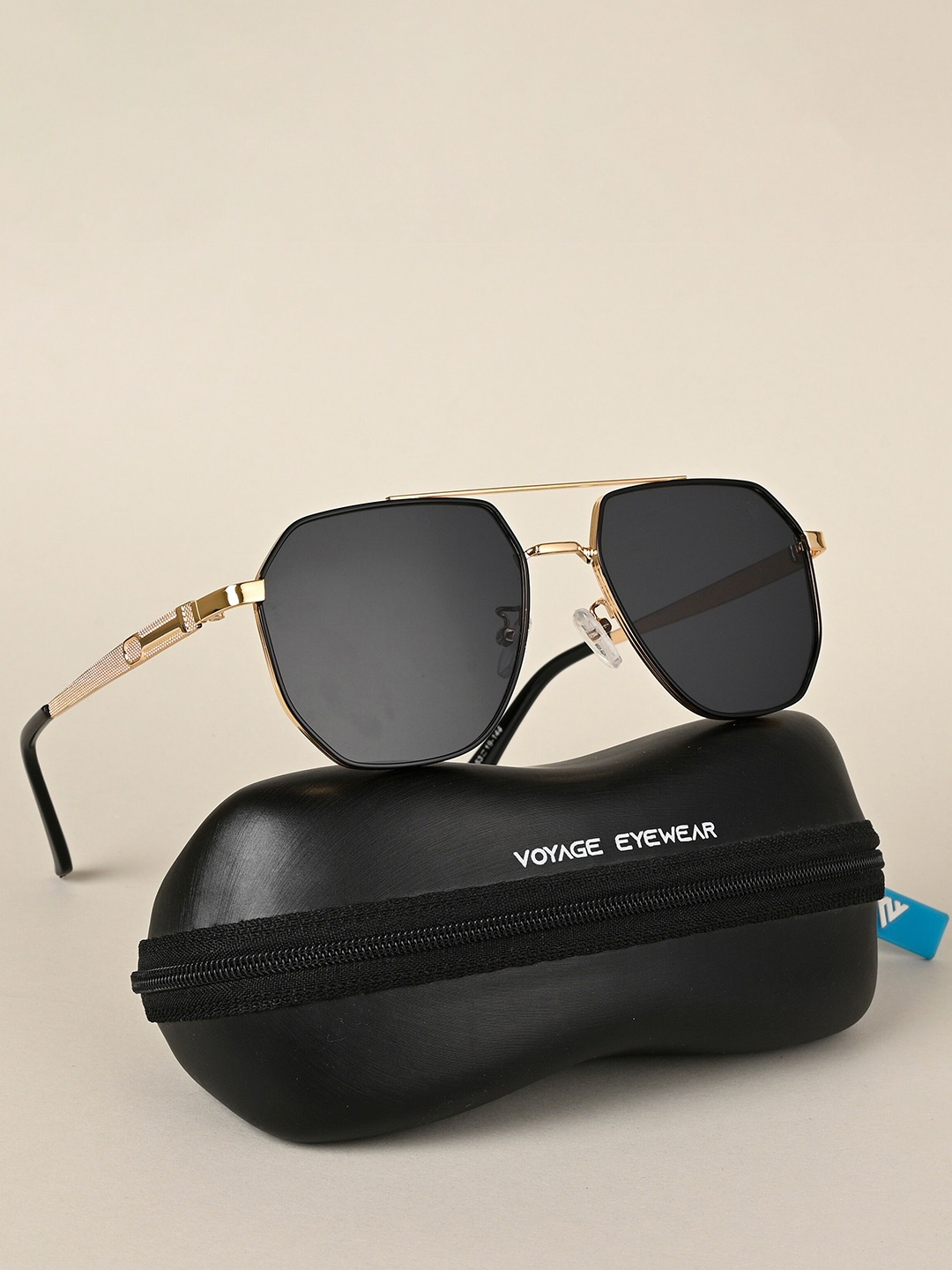 

Voyage Unisex Wayfarer Sunglasses with UV Protected Lens 8949MG4323, Black