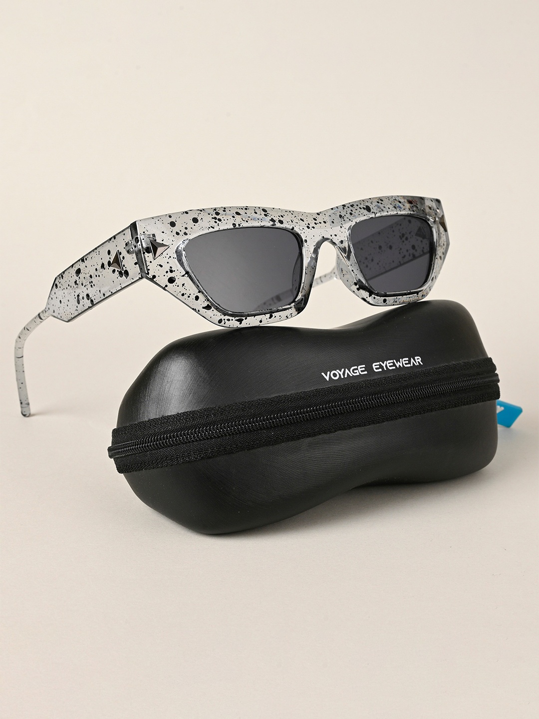 

Voyage Women Cateye Sunglasses With UV Protected Lens LH077MG4506, Grey