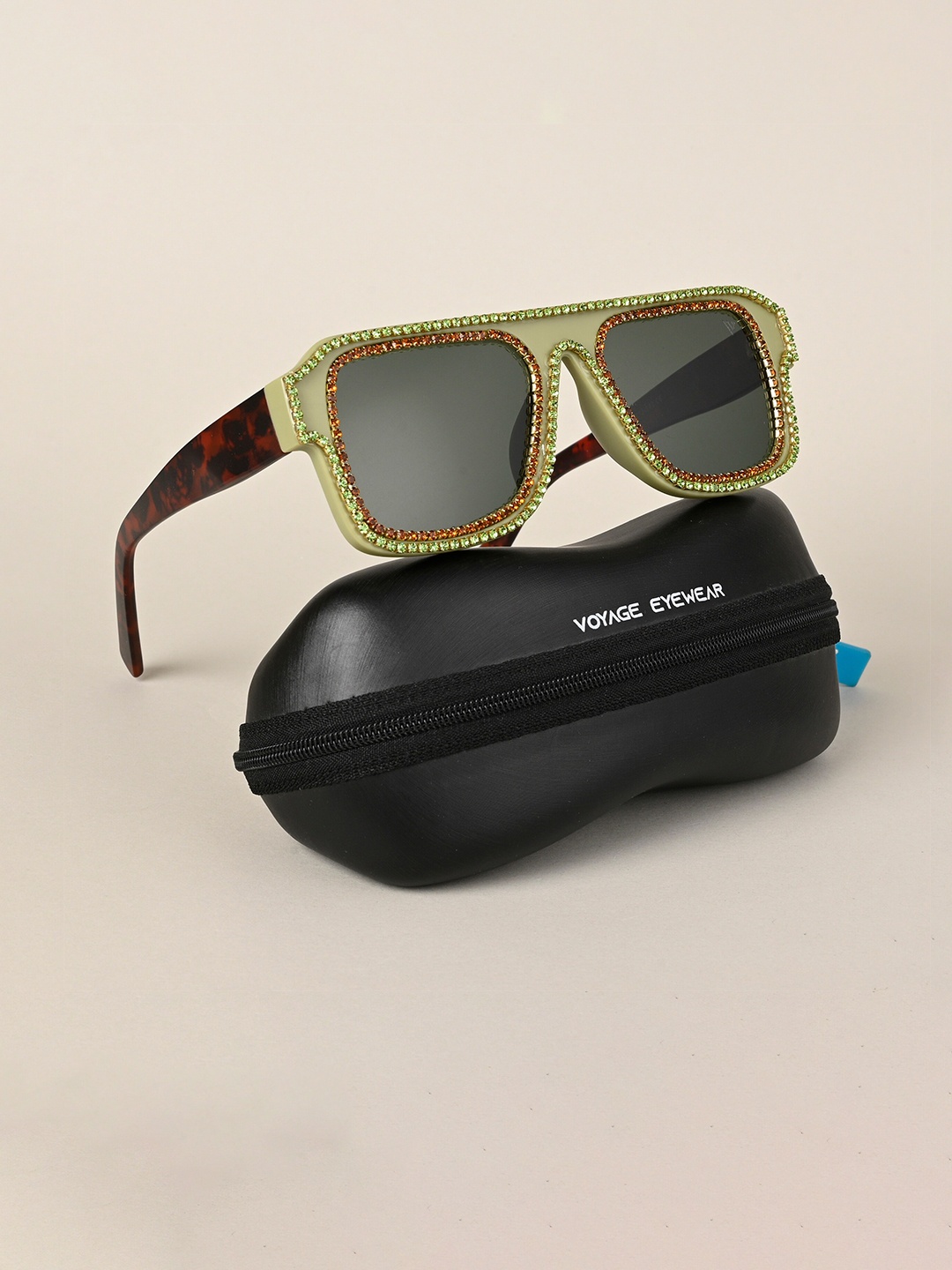 

Voyage Unisex Wayfarer Sunglasses with Polarised and UV Protected Lens, Green