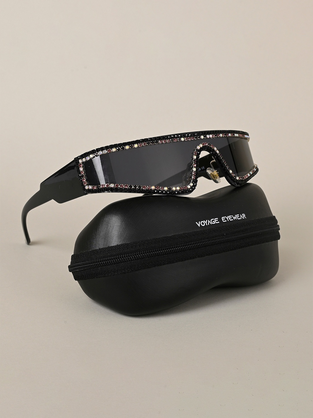

Voyage Unisex Sports Sunglasses with UV Protected Lens, Black