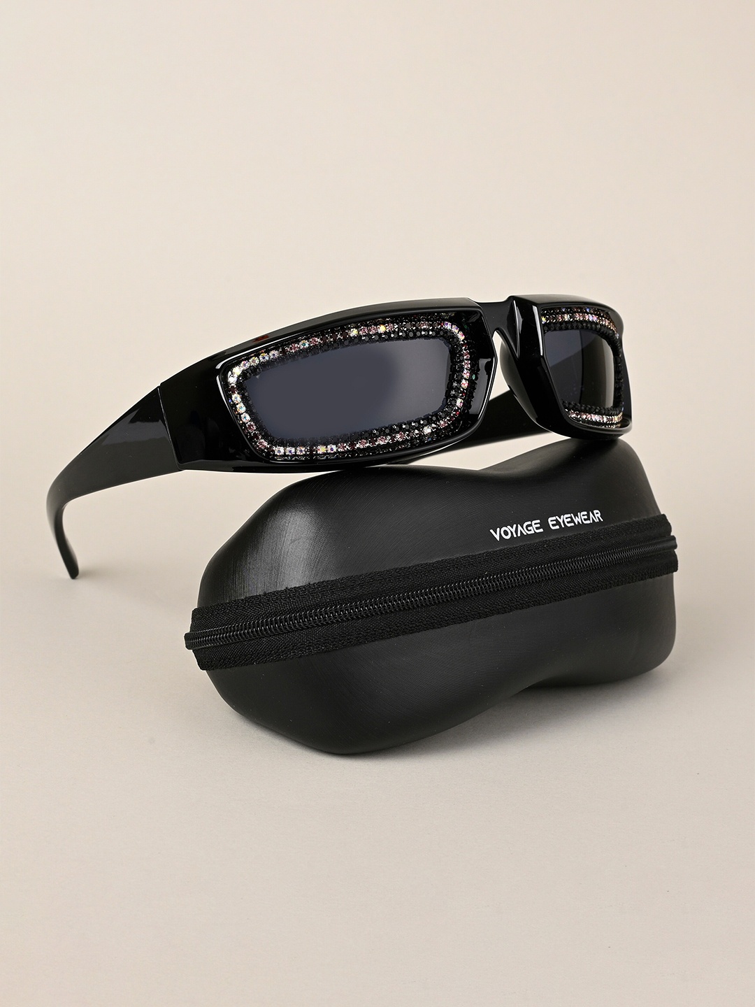 

Voyage Unisex Sports Sunglasses with UV Protected Lens, Black