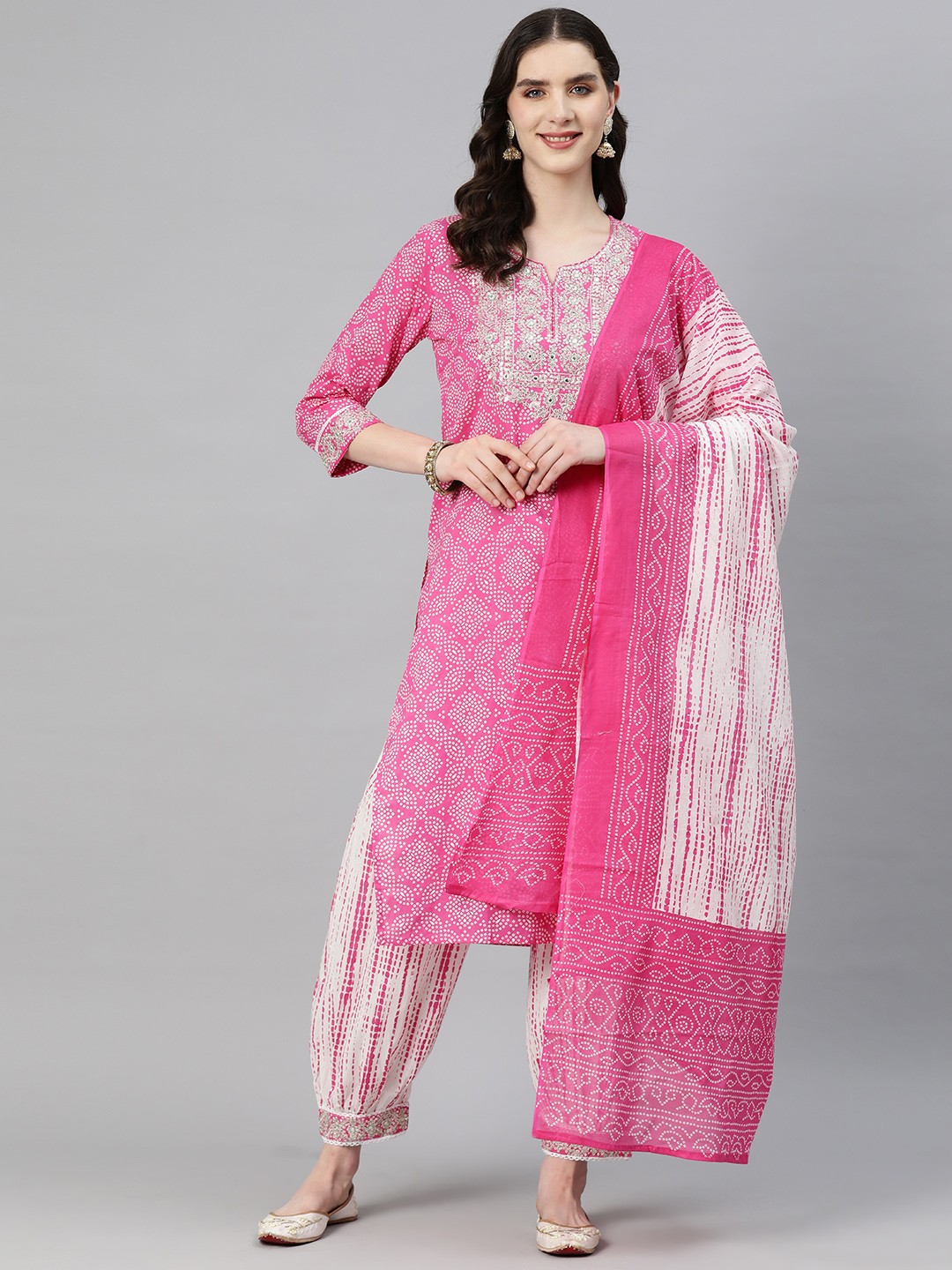 

Readiprint Fashions Women Ethnic Motifs Yoke Design Regular Mirror Work Cotton Kurta Set, Pink
