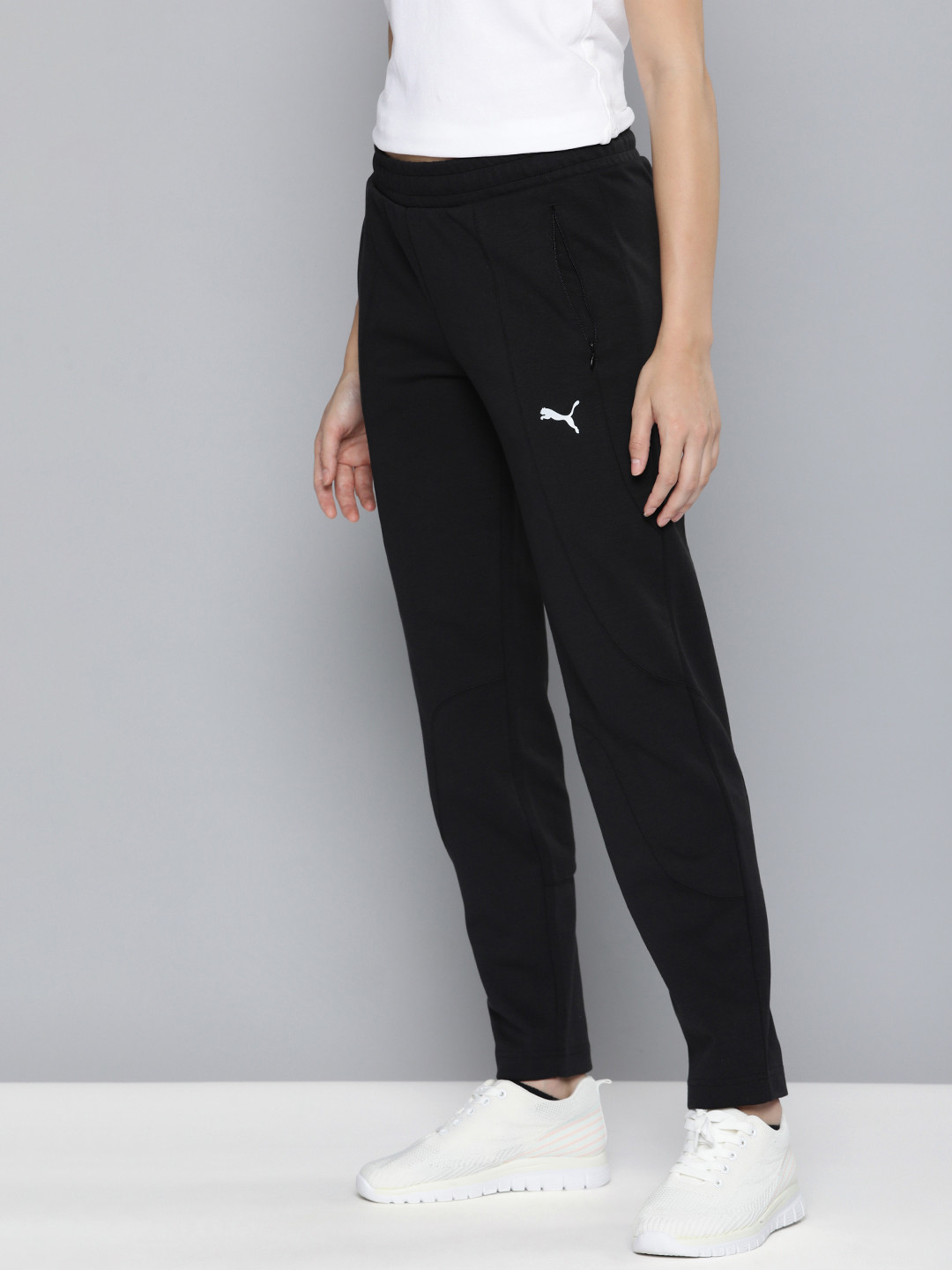 

PUMA Motorsport dryCEL Women Scuderia Ferrari Style Motorsport Sweat Track Pant, Black