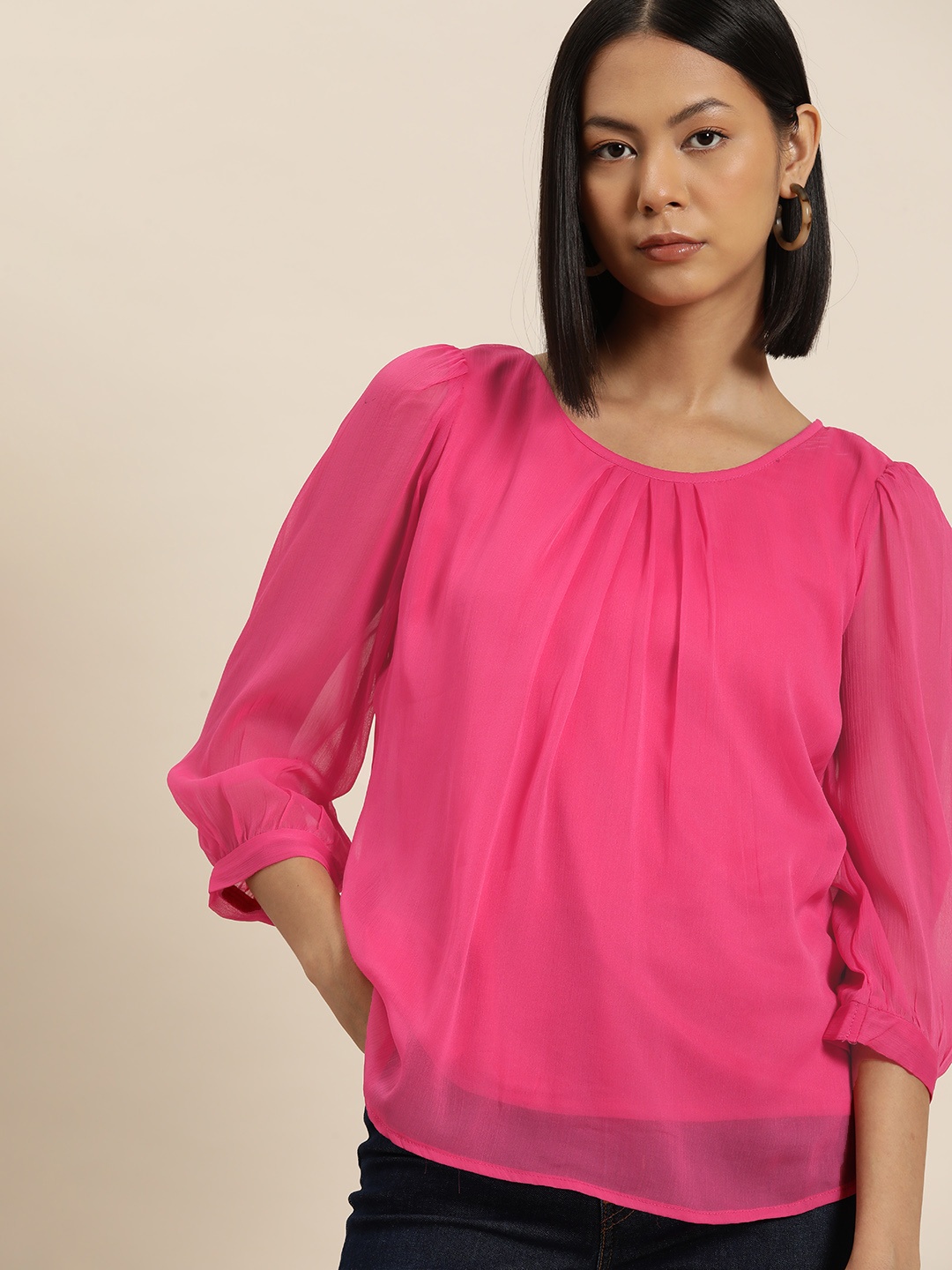 

INVICTUS Solid Puff Sleeve Georgette Top, Magenta