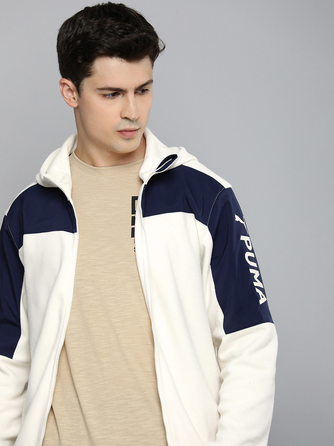 

Puma Brand Logo Printed Colourblocked Training dryCELL warmCELL Jacket, White