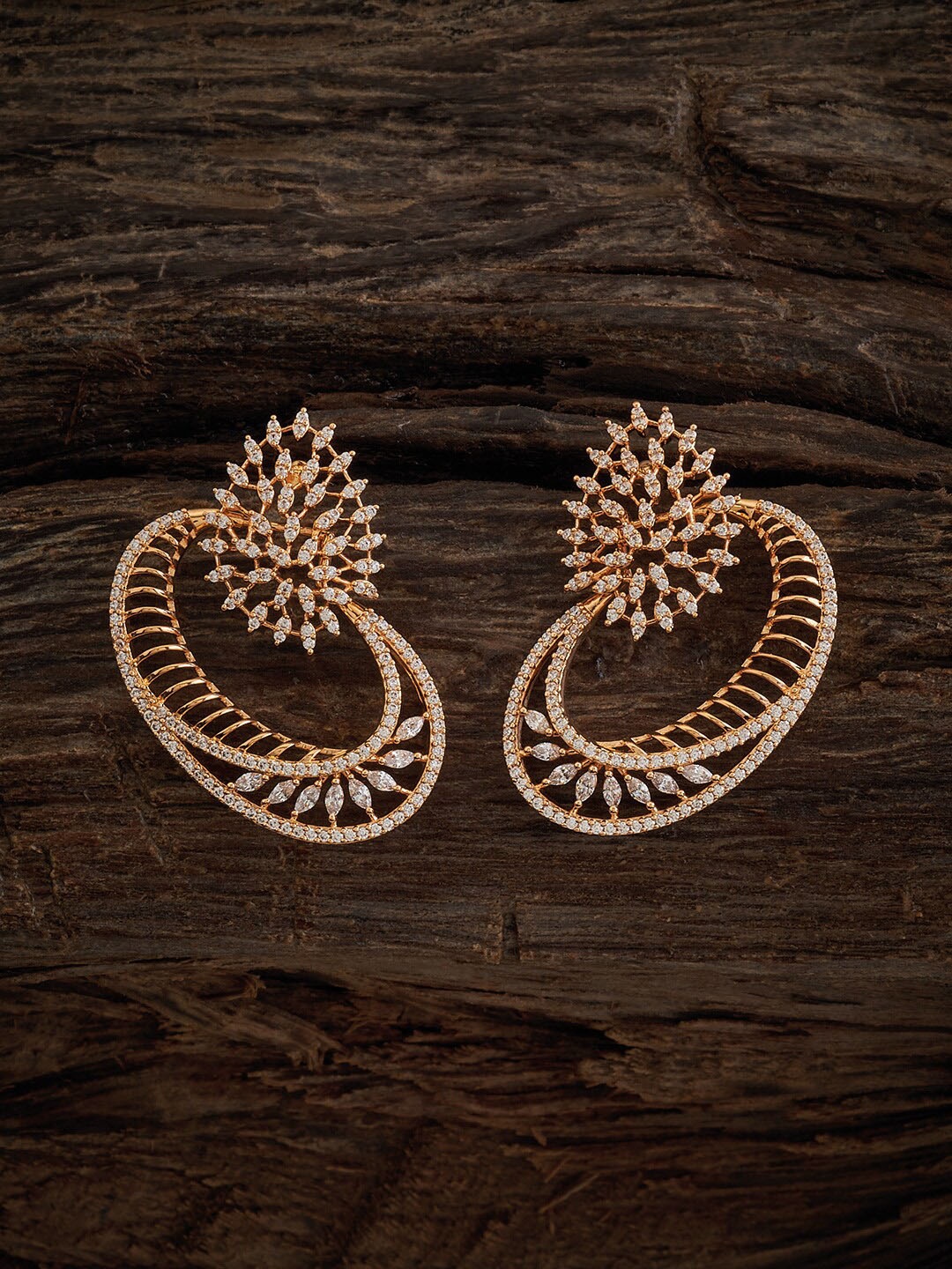 

Kushal's Fashion Jewellery Gold-Plated Oval Chandbalis Earrings