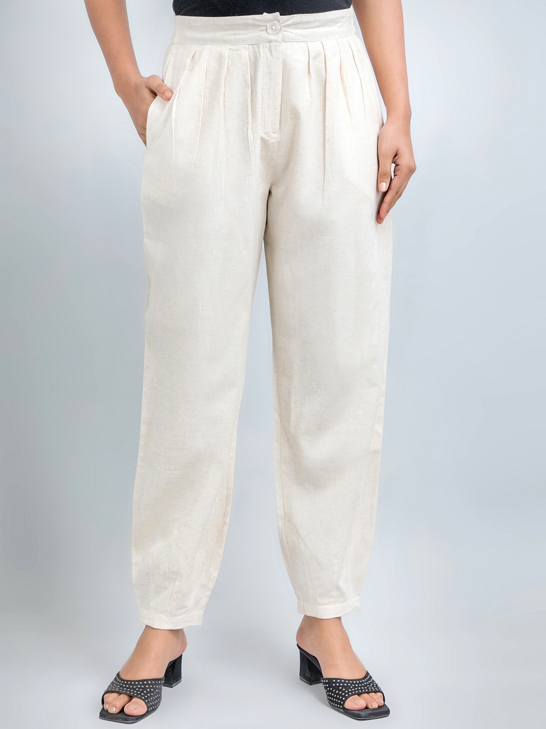 

SUTI Women Mid Rise Cotton Trousers, Cream