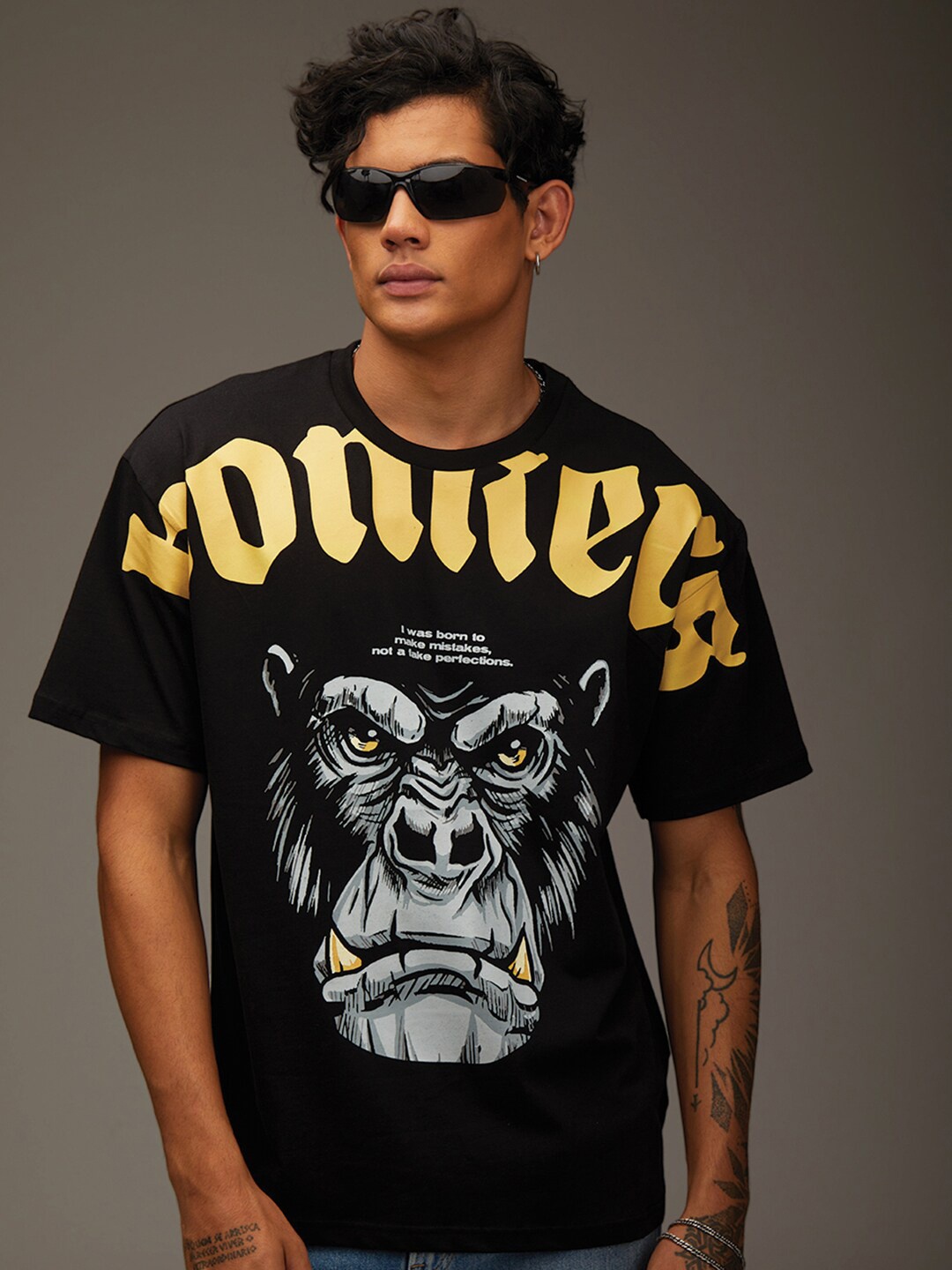 

Bonkers Corner Men Black Graphic Black Kong Printed Cotton Oversized T-Shirt