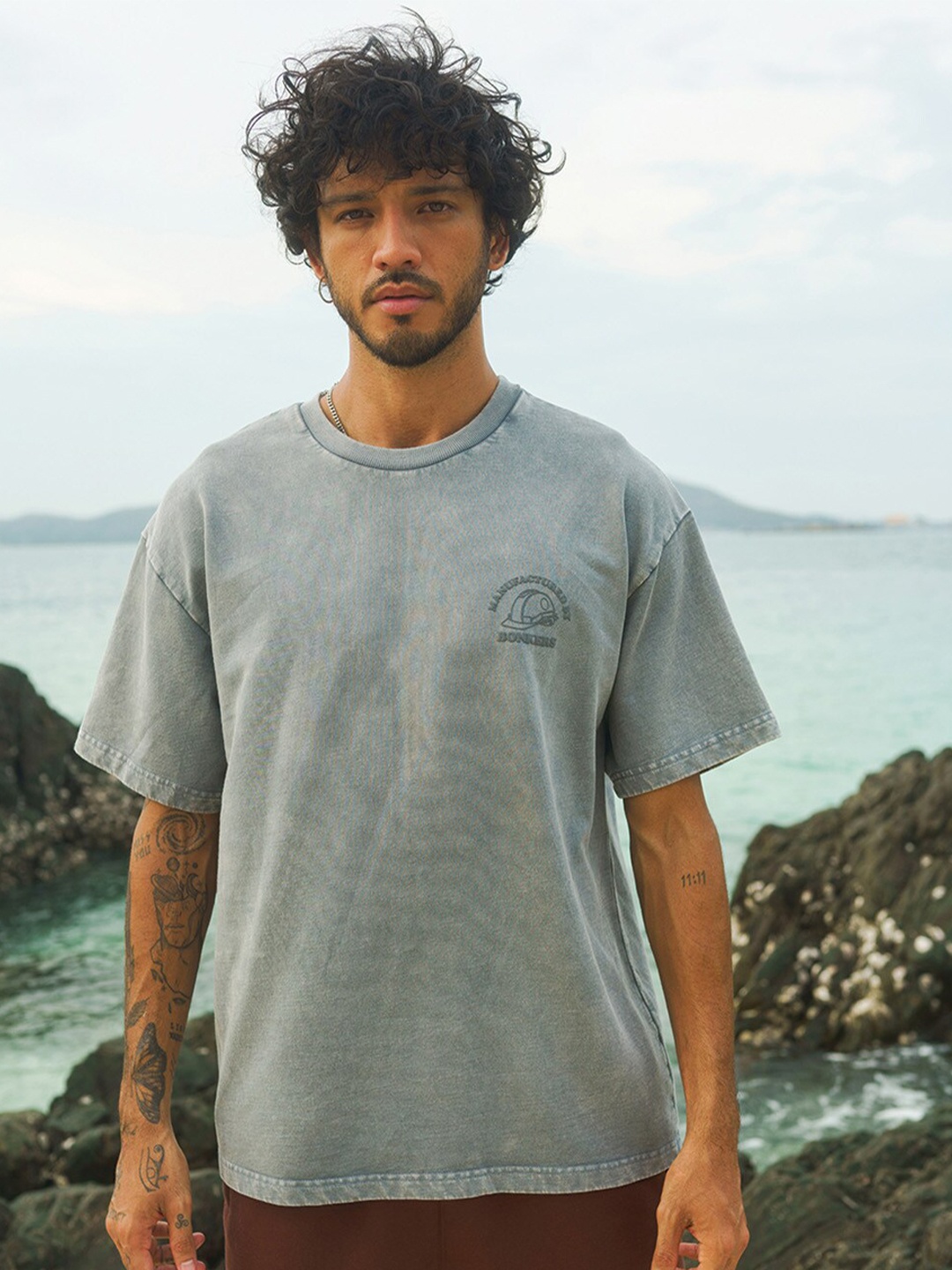 

Bonkers Corner Grey Faded Round Neck Faded Oversized Cotton T-shirt