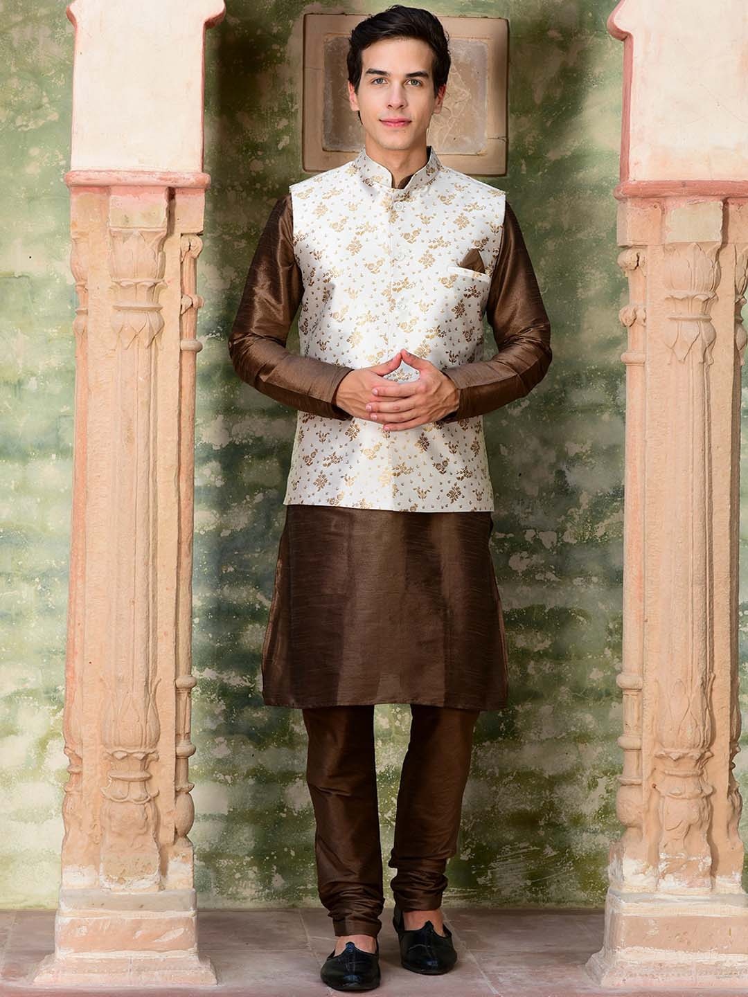 

HOUSE OF DEYANN Mandarin Collar Straight Kurta With Churidar With Nehru Jacket, White