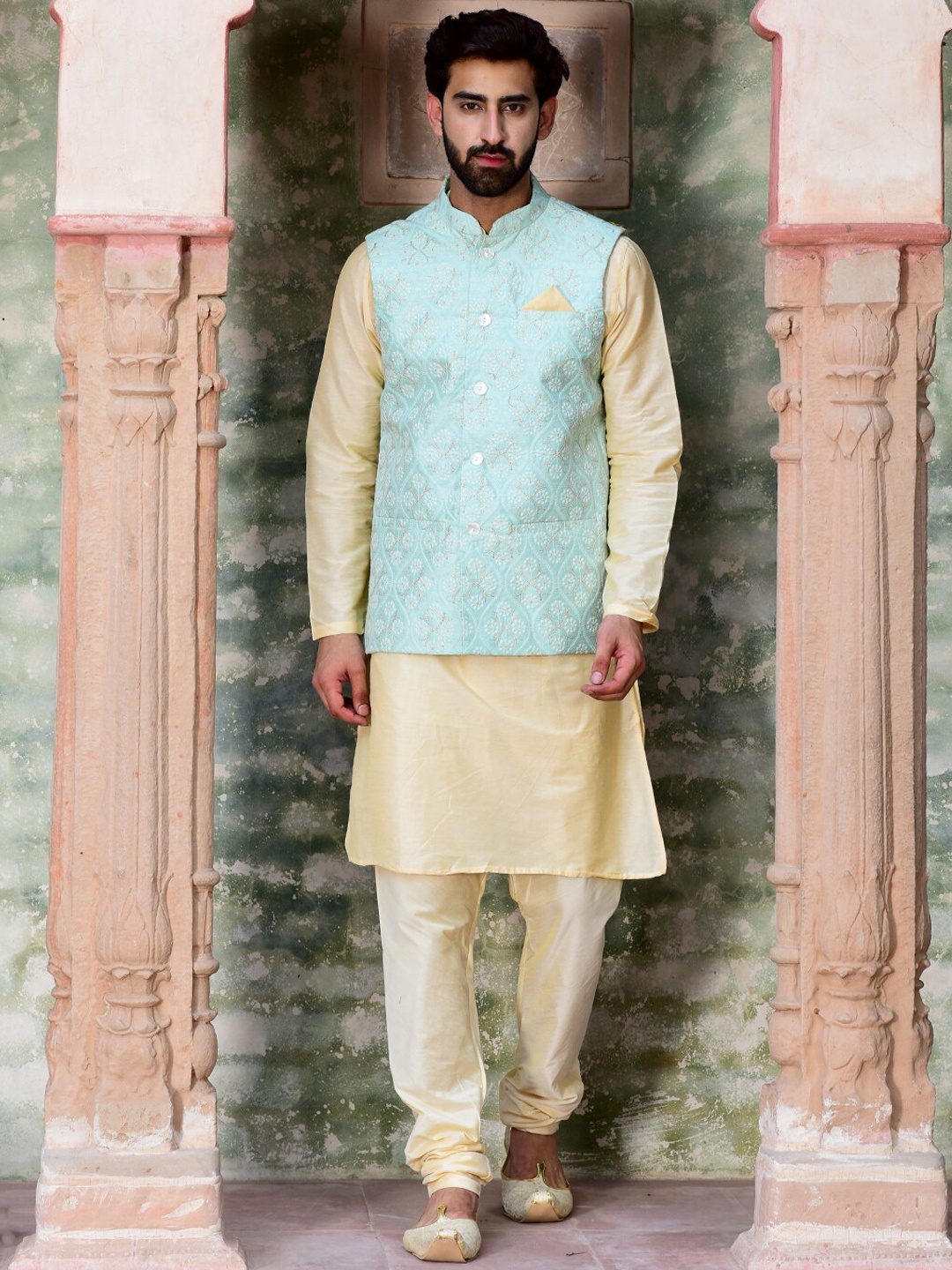 

HOUSE OF DEYANN Mandarin Collar Thread Work Kurta with Churidar With Nehru Jacket, Green