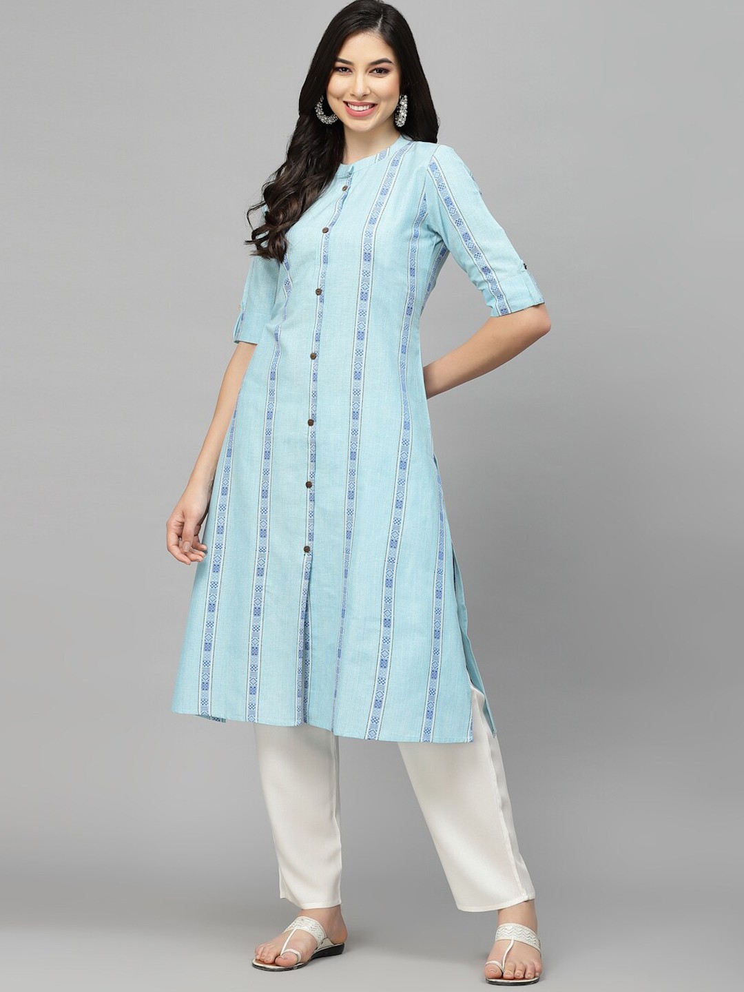 

Stylum Blue Geometric Embroidered Mandarin Collar Thread Work A-Line Kurta