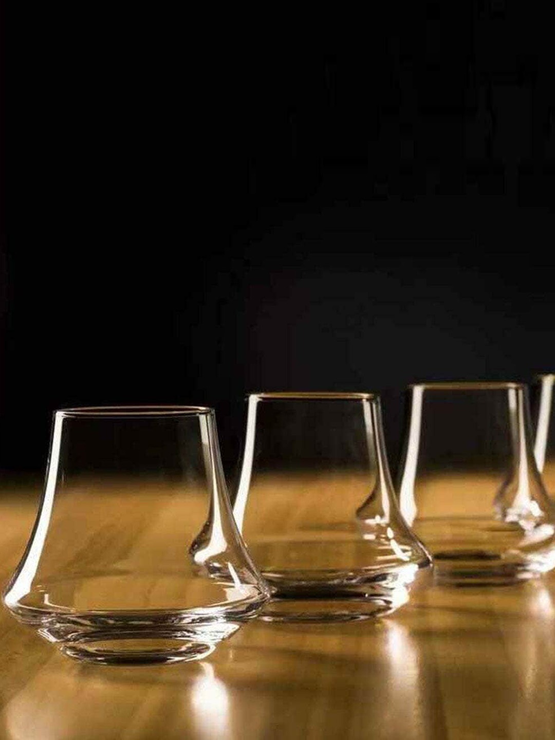 

MELBIFY Set of 2 Tulip Aroma Nosing Whiskey Glasses 350ml, Transparent