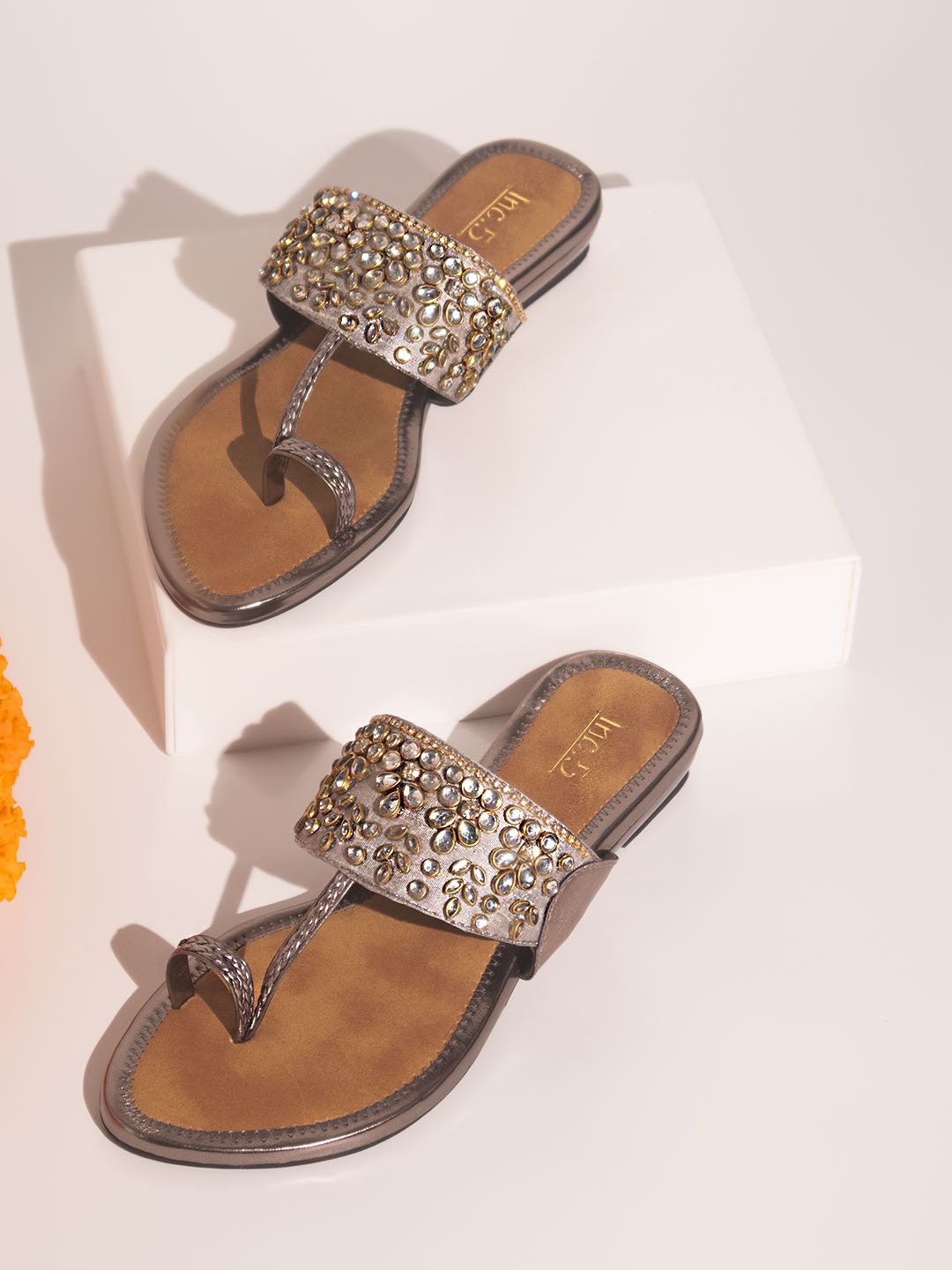 

Inc 5 Embellished One-Toe Synthetic Flats, Grey