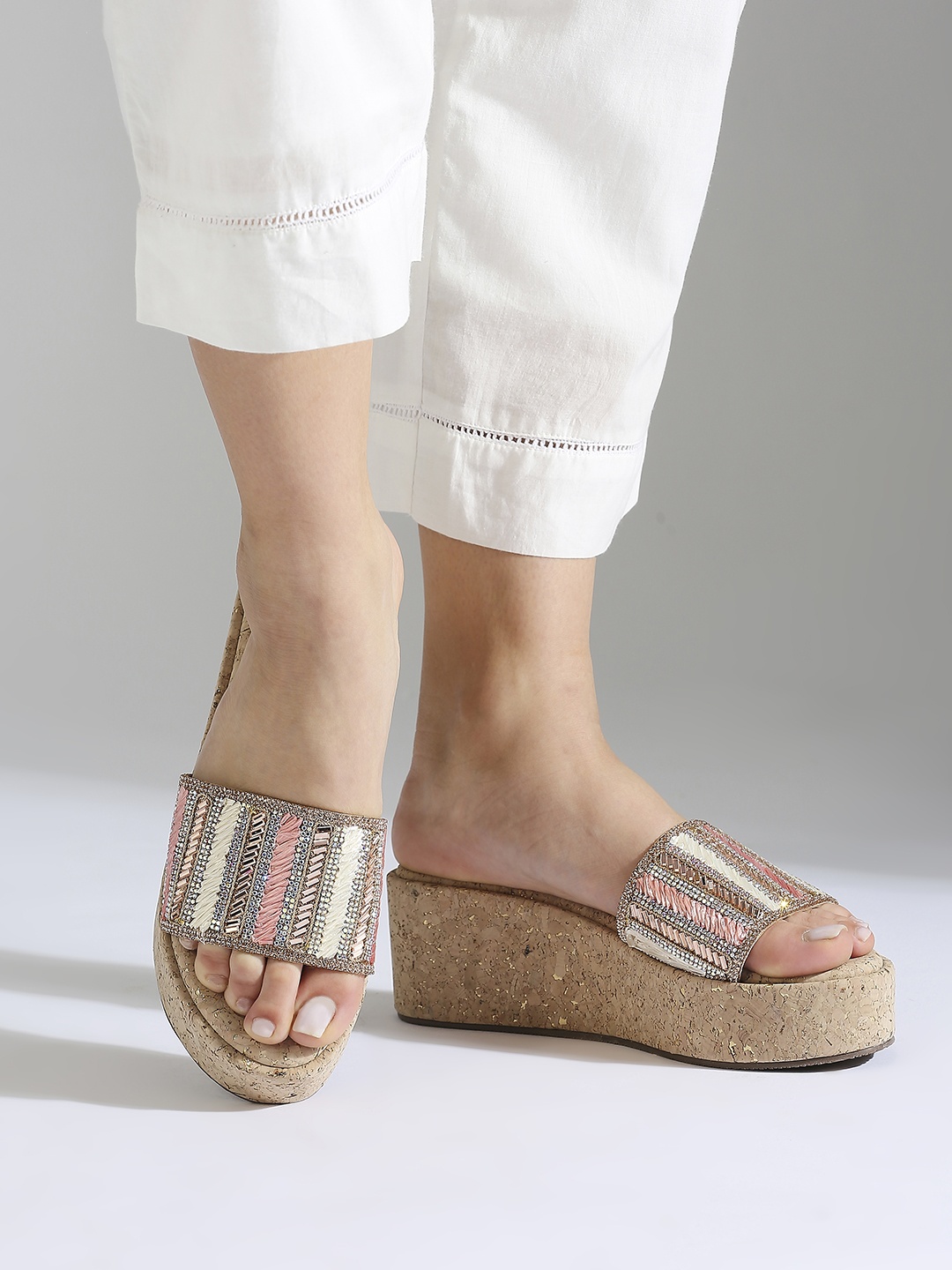 

Inc 5 Embellished Wedge Heels, Rose gold