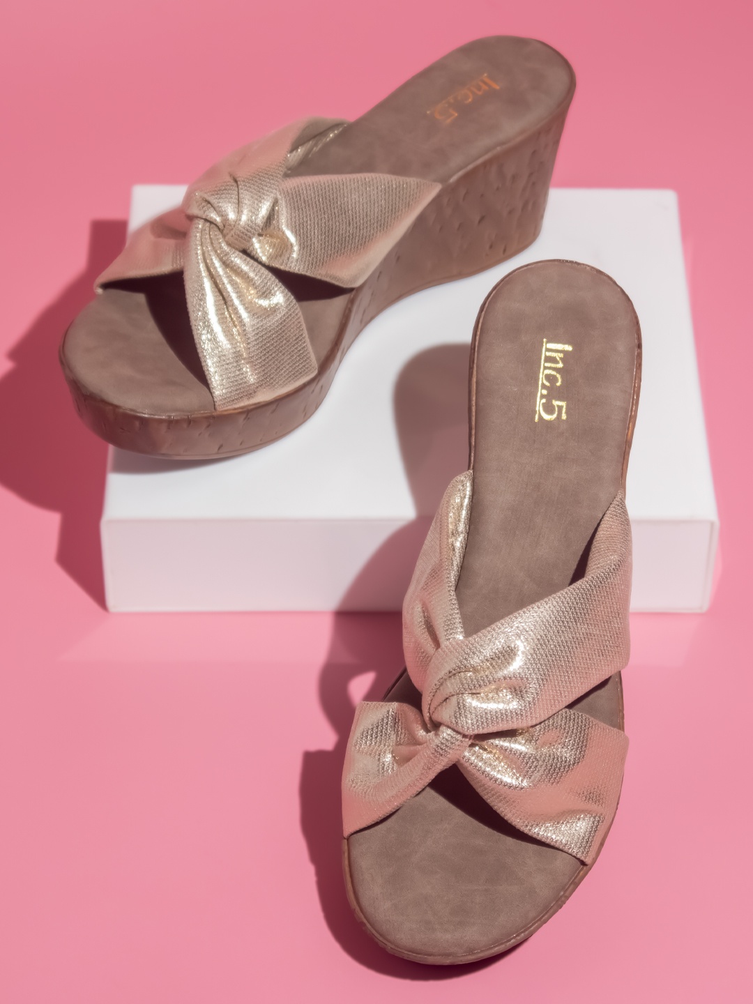 

Inc 5 Textured Wedge Heels, Gold