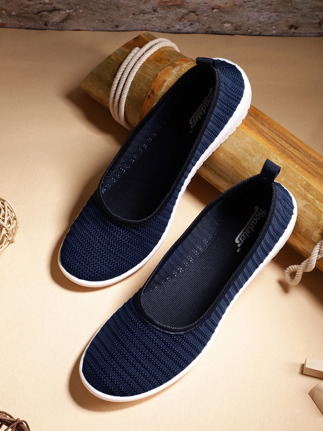 

The Roadster Lifestyle Co. Women Woven Design Slip-On Sneakers, Navy blue