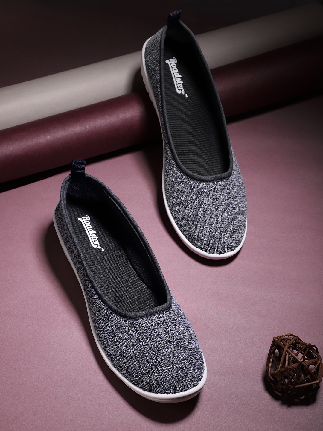 

The Roadster Lifestyle Co. Women Woven Design Slip-On Sneakers, Grey