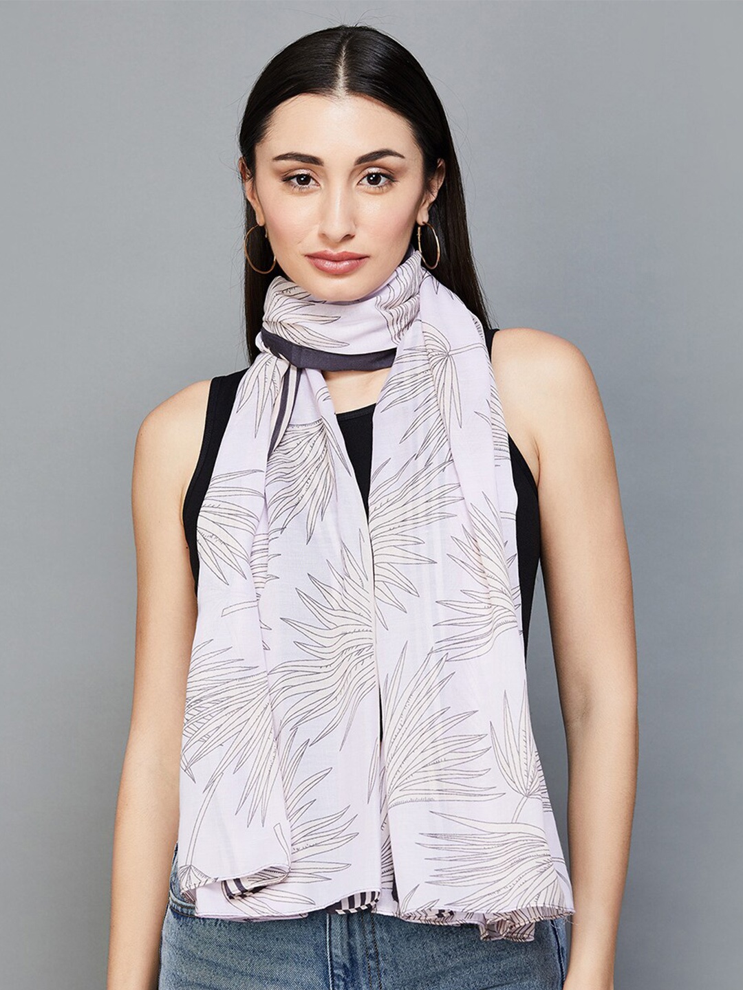 

Ginger by Lifestyle Women Floral Printed Stole, White